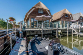 Nautic Rentals - Watervilla's Zuiderhoeve